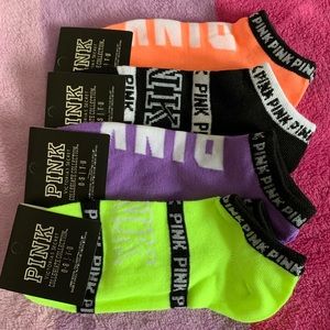 NWT PINK VICTORIA SECRET SOCKS